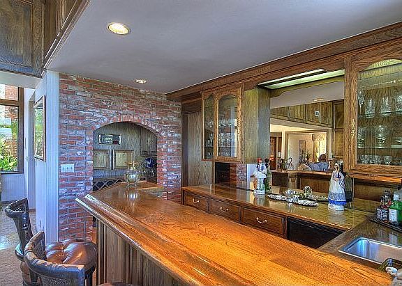 Bar Area Near Kitchen
