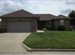 1116 S Canton Ave, Springfield, MO 65802