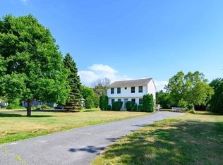 28 Sarah Ln, Belchertown, MA 01007