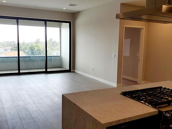 2nd image of 388 Cordova St #409