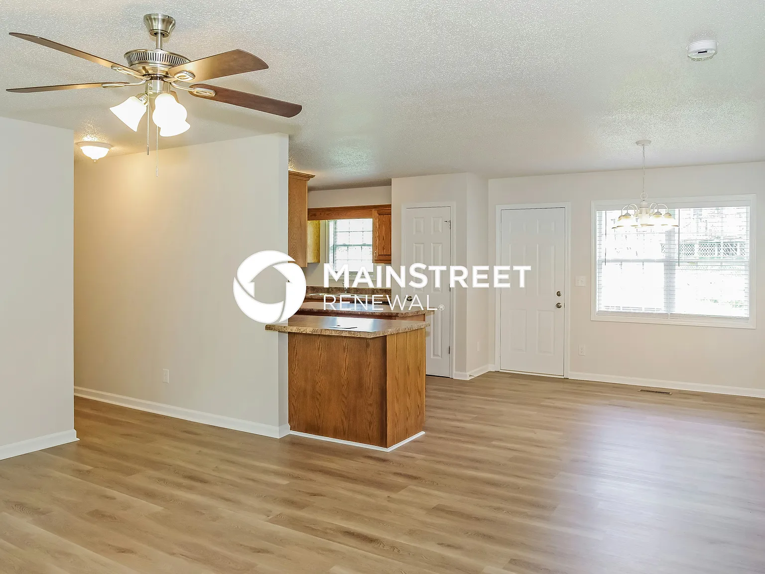 417 Congress Dr — Photo 4