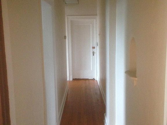 5th image of 2325 Avenham Ave SW APT 2
