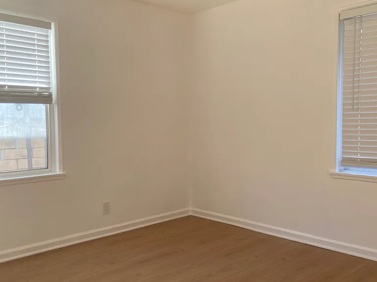 22700 Cantlay St — Photo 34