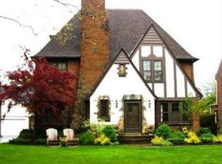 3326 Daleford Rd, Shaker Heights, OH 44120