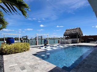 1 Sadowski Cswy, Key Colony Beach, FL 33051