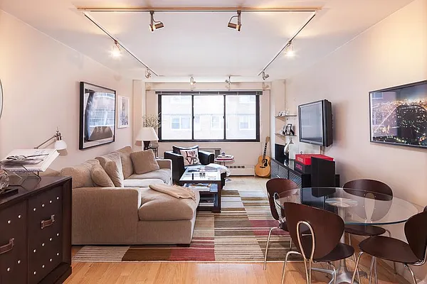 Sold by Town Residential | media 22