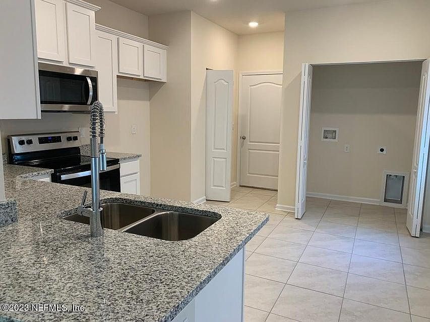 1st image of 174 Pasadenas Dr