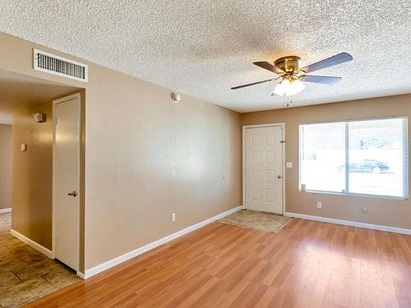 2nd image of 207 N Country Club Way