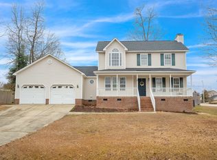12 Woodhart Cir, Fuquay Varina, NC 27526