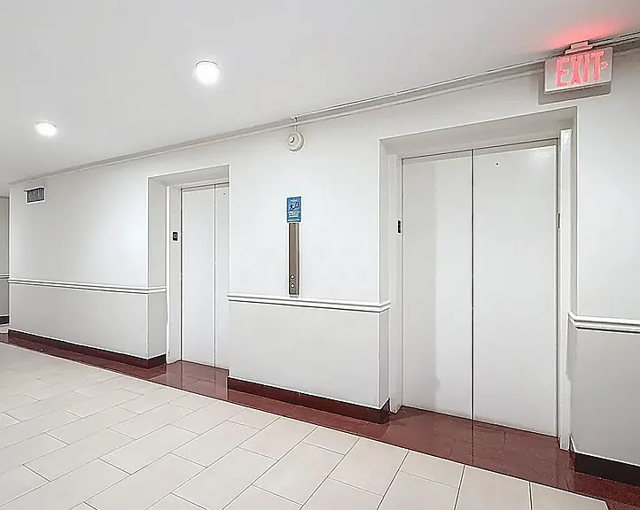 2899 Collins Ave #604 — Photo 22