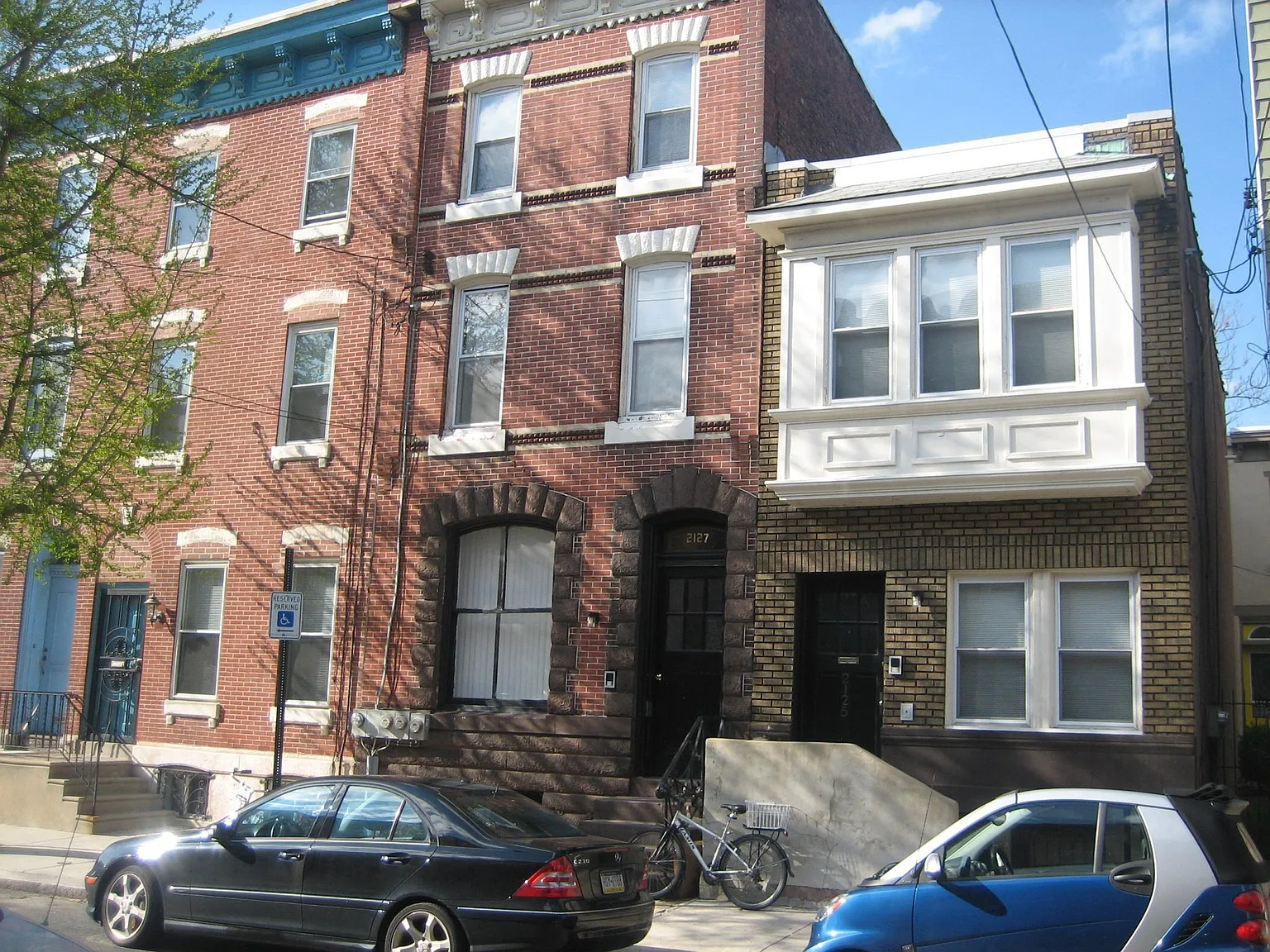 1 bed, 900 sqft, $1,325 — Photo 2