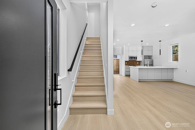 2nd image of 1220 NE 100th Street