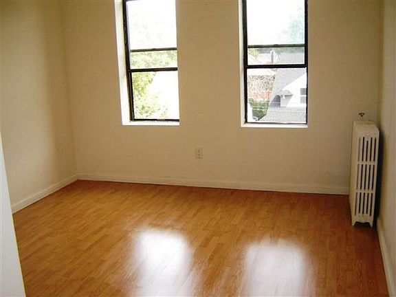 5th image of 277 Harrison Ave APT D7
