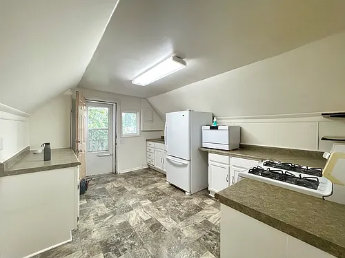 824 Lowry Ave NE #2 Photo 1