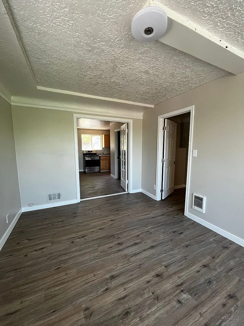 Ainsworth St - Rooms for Rent — Photo 3