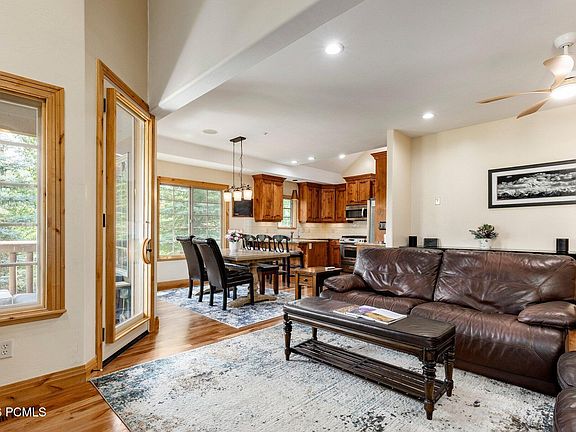5th image of 3002 W Canyon Link Dr
