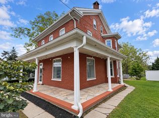 90 N Reamstown Rd, Stevens, PA 17578