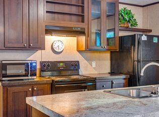 30 Seminole Ter, Defuniak Springs, FL 32433