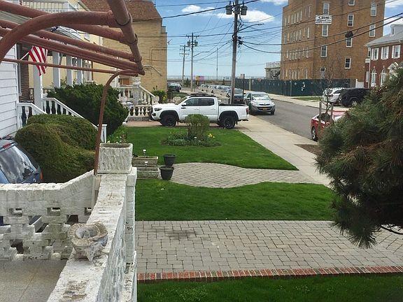 4th image of 156 Beach 125 St