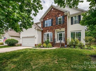 9011 Tintinhull Ln, Waxhaw, NC 28173