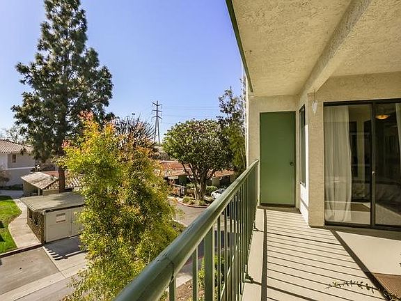 2nd image of 2206 Apricot Dr #2206