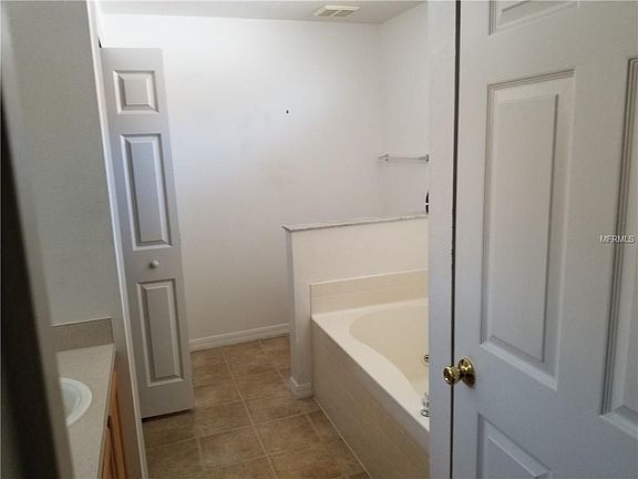 3rd image of 311 Salmon Ct