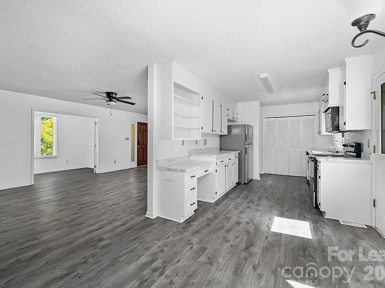 21014 Pine Ridge Dr — Photo 16