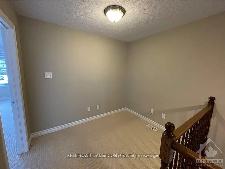 957 Fletcher Cir — Photo 17