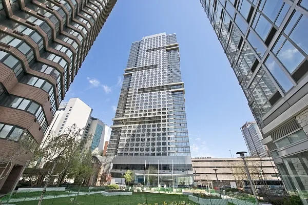 Sold by MNS | media 4