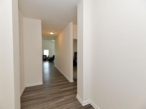 4th image of 9683 Pica Dr
