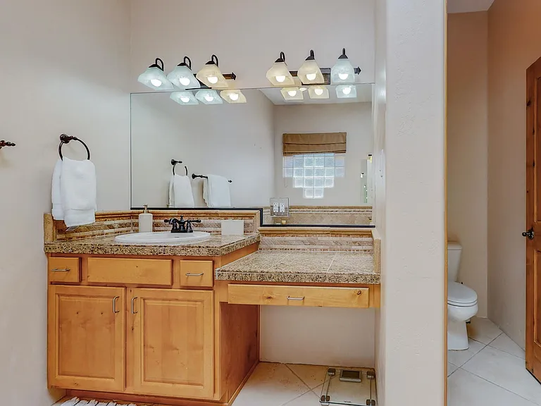 3106 Octavia Ct NE — Photo 40