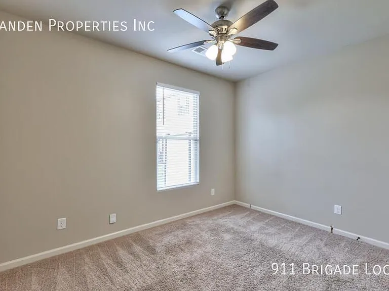911 Brigade Loop — Photo 11