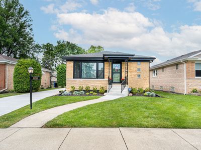 6126 N Naples Ave, Chicago, IL, 60631