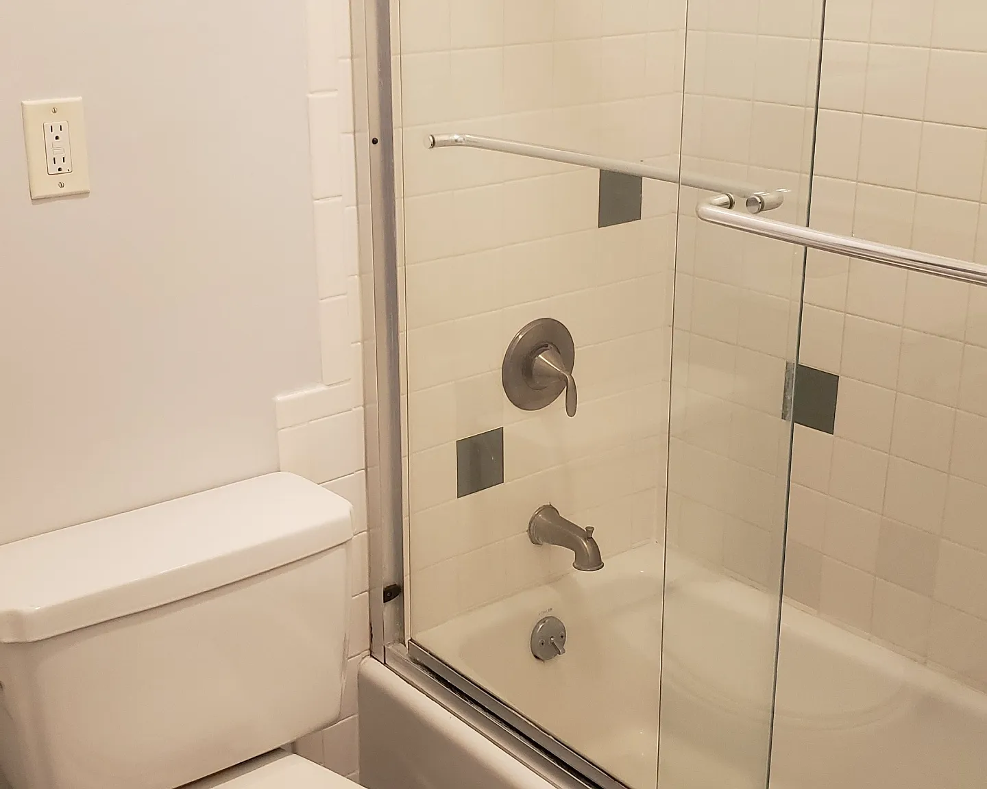 Studio, 425 sqft, $1,325 — Photo 4