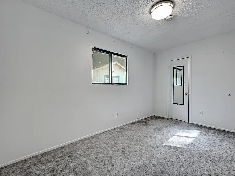6209 Harwin Ln — Photo 16