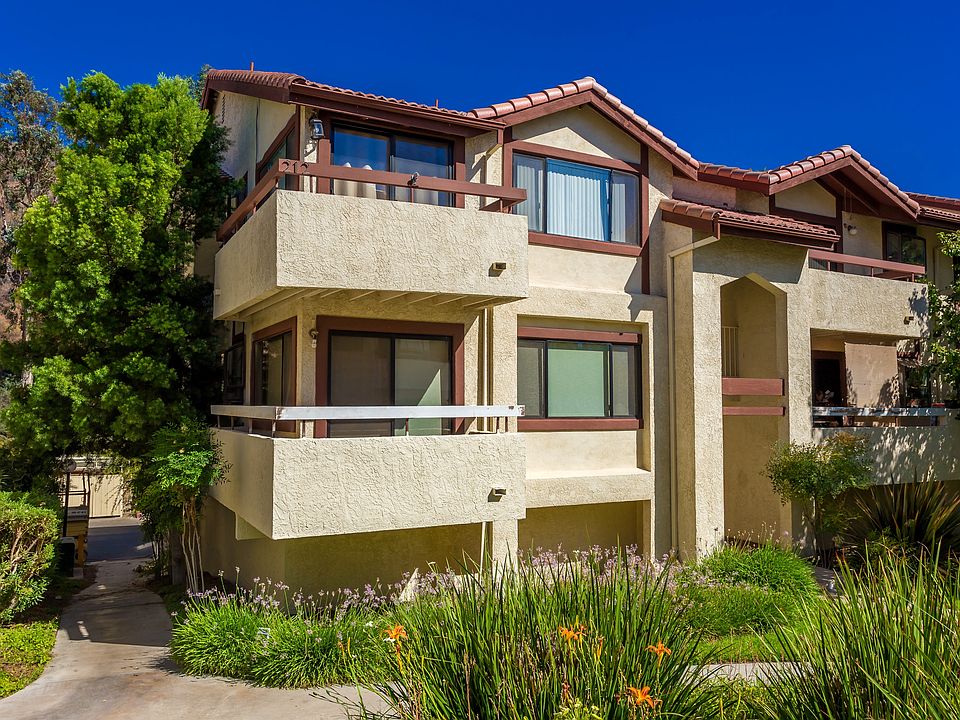 1st image of 27935 Sarabande Ln Unit 212