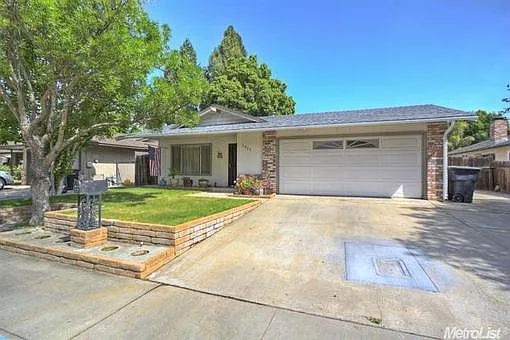 1617 Rosario Ave photo 1