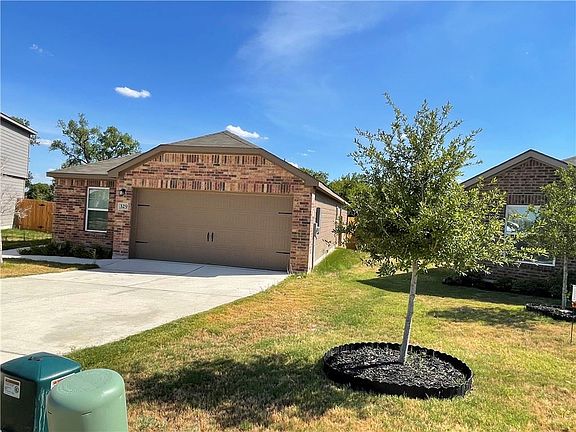 2nd image of 329 Crescent Park Dr