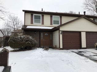 207 Coral Ct, Bolingbrook, IL 60440