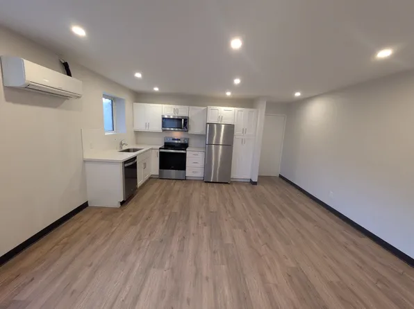 145 Woodward Ave, Toronto, ON