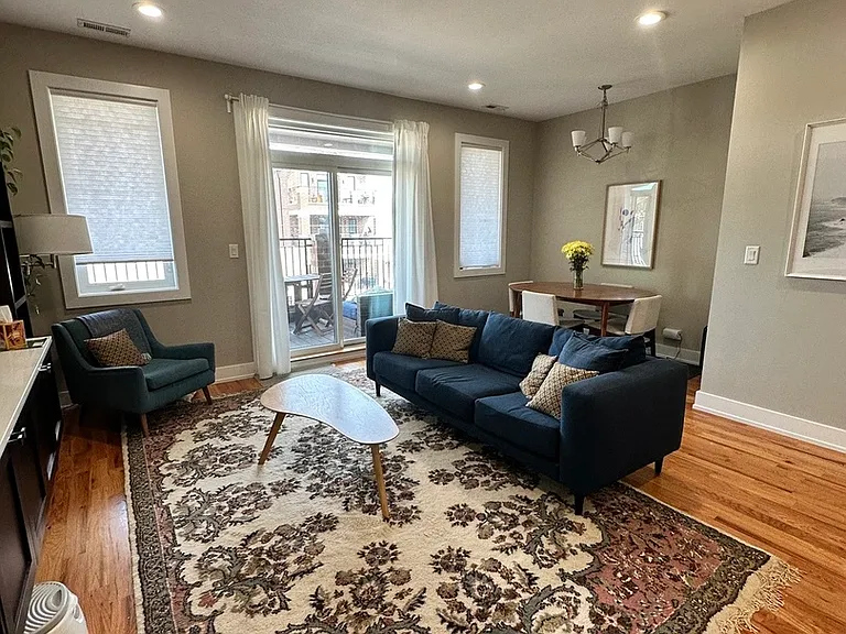 2836 N Kedzie Ave #2F — Photo 3