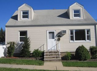 47 Grant Ave, Totowa, NJ 07512