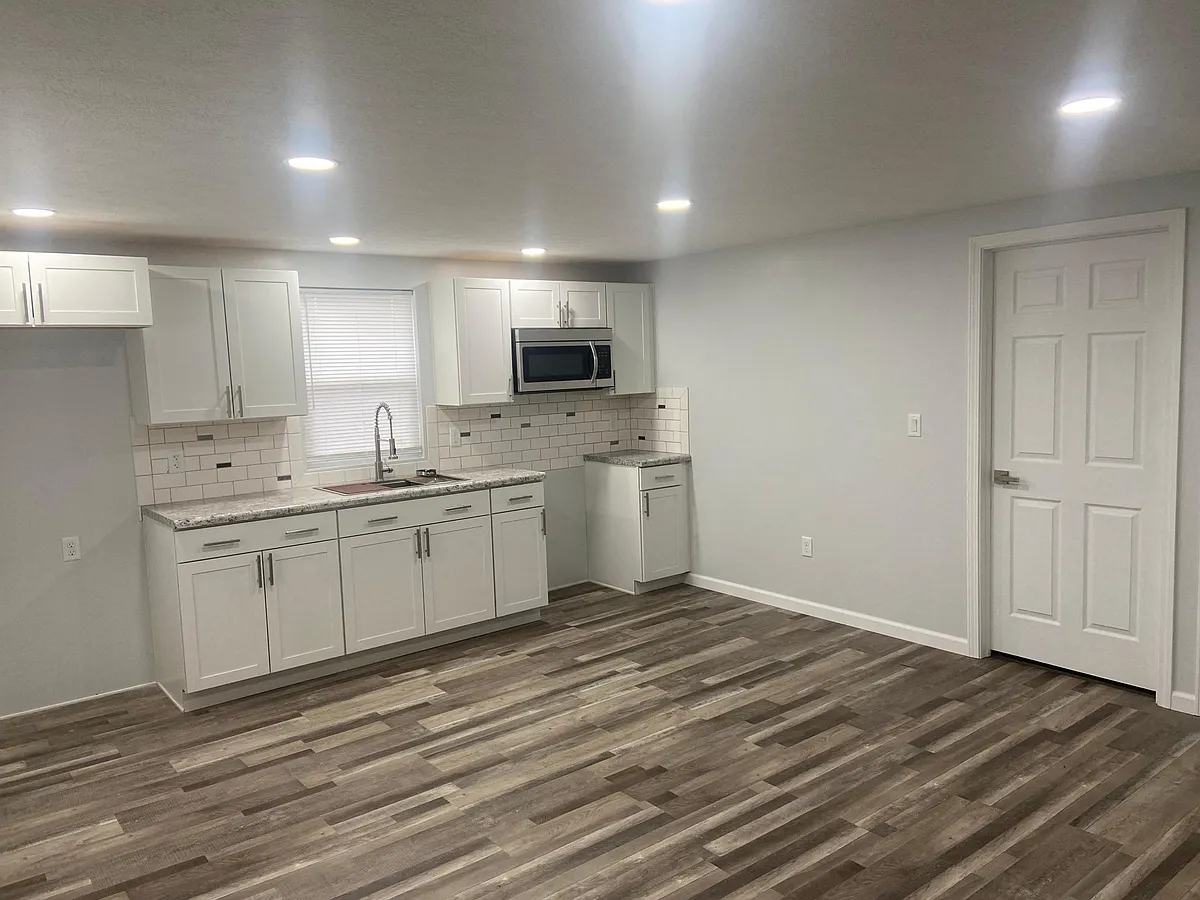 Building Photo - Apartment Dr
