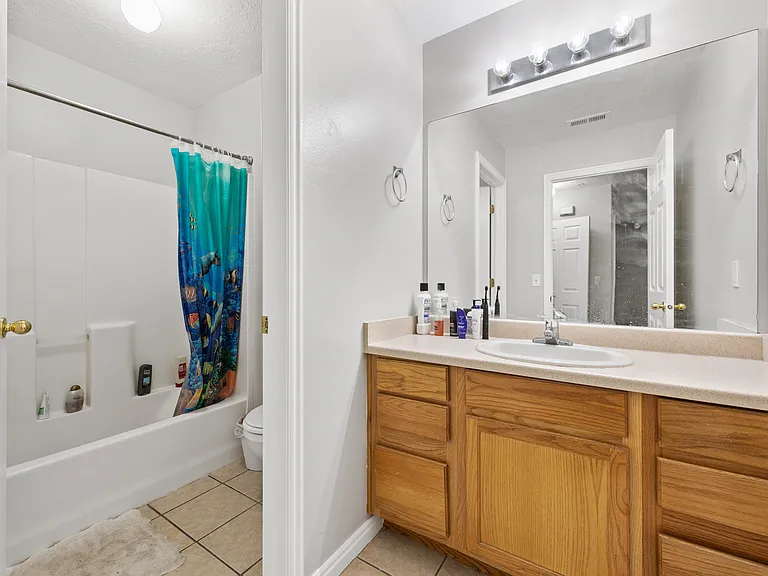 543 N University Ave #307 — Photo 4