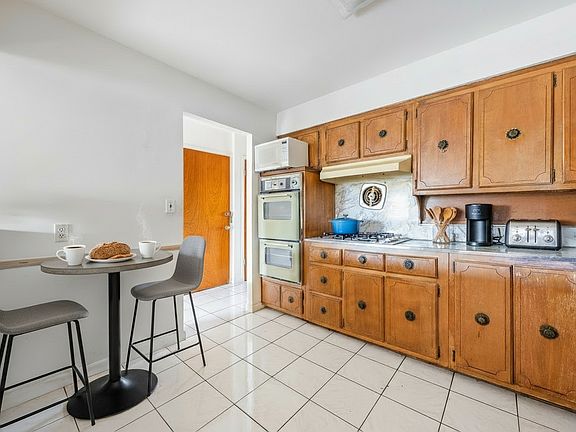 5th image of 22-46 Steinway St #3F