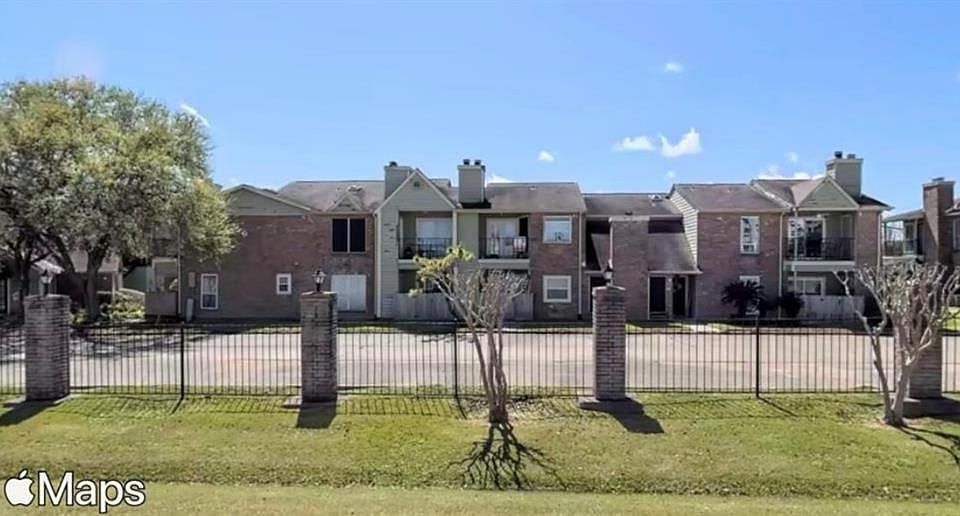 1st image of 18800 Egret Bay Blvd APT 215