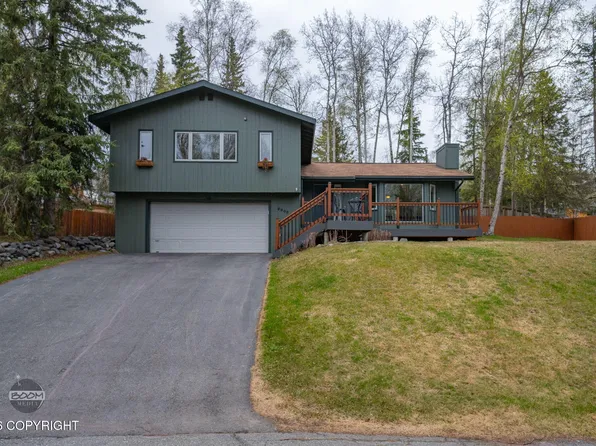 9605 Saint George Cir, Eagle River, AK 99577