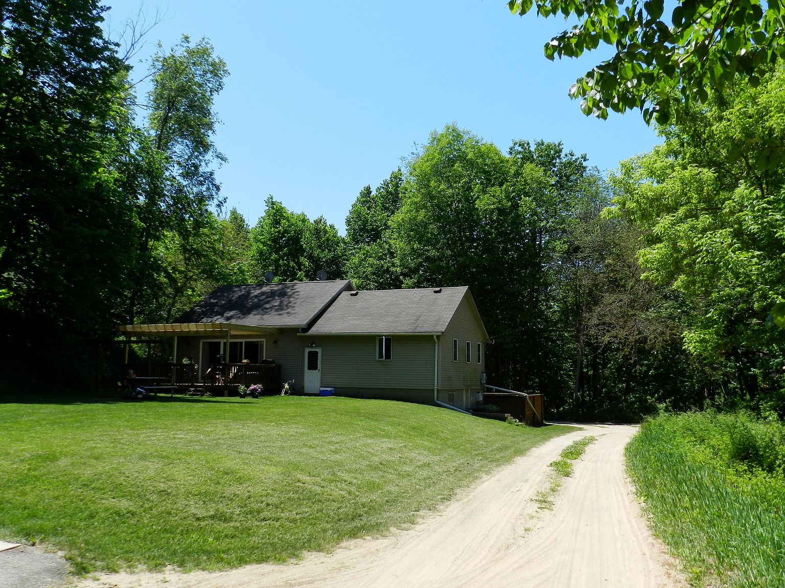 596 Gilletts Lake Rd, Jackson, MI 49201 Zillow