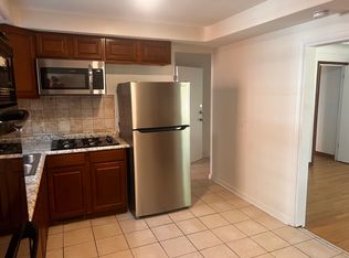 18411 Chagrin Blvd, Shaker Heights, OH 44122