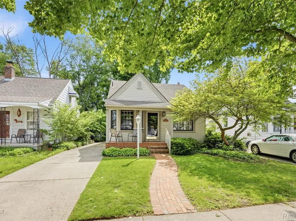 2815 Vassar St, Dearborn, MI 48124